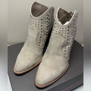 Vinca Camudo VC Tippie - Pull on Western Bootie